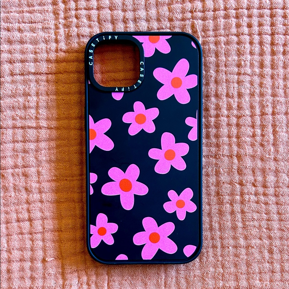 iPhone 14 Casetify Flower Case
